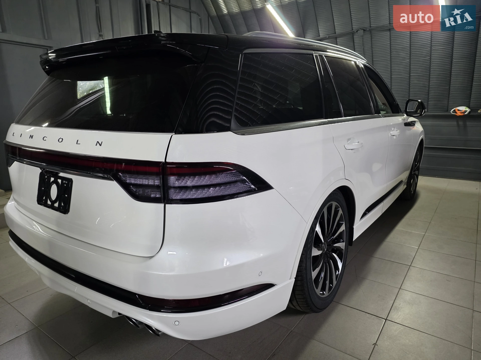 2020 Lincoln Aviator - мініатюра 8