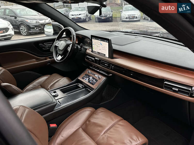 Позашляховик / Кросовер Lincoln Aviator 2019 в Шептицькому