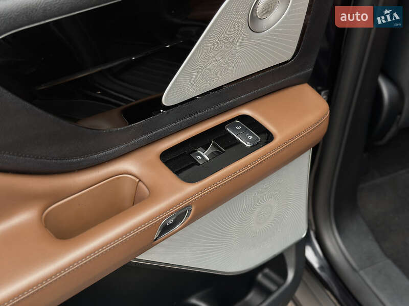 Позашляховик / Кросовер Lincoln Aviator 2019 в Шептицькому