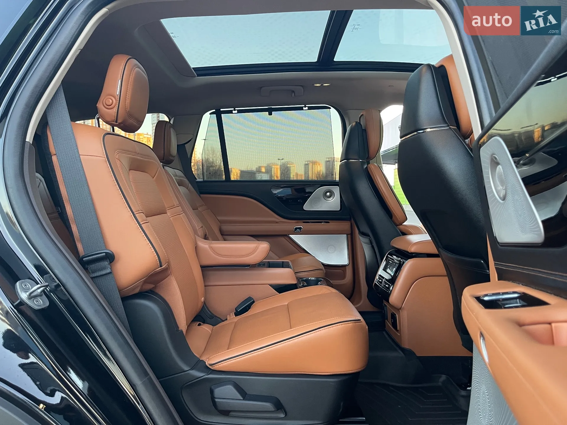 2020 Lincoln Aviator - мініатюра 38