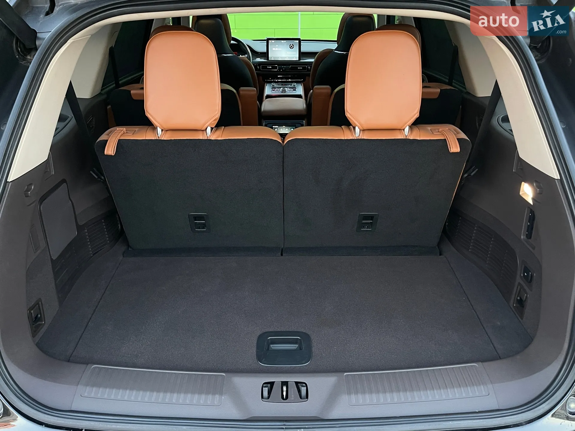 2020 Lincoln Aviator - мініатюра 41