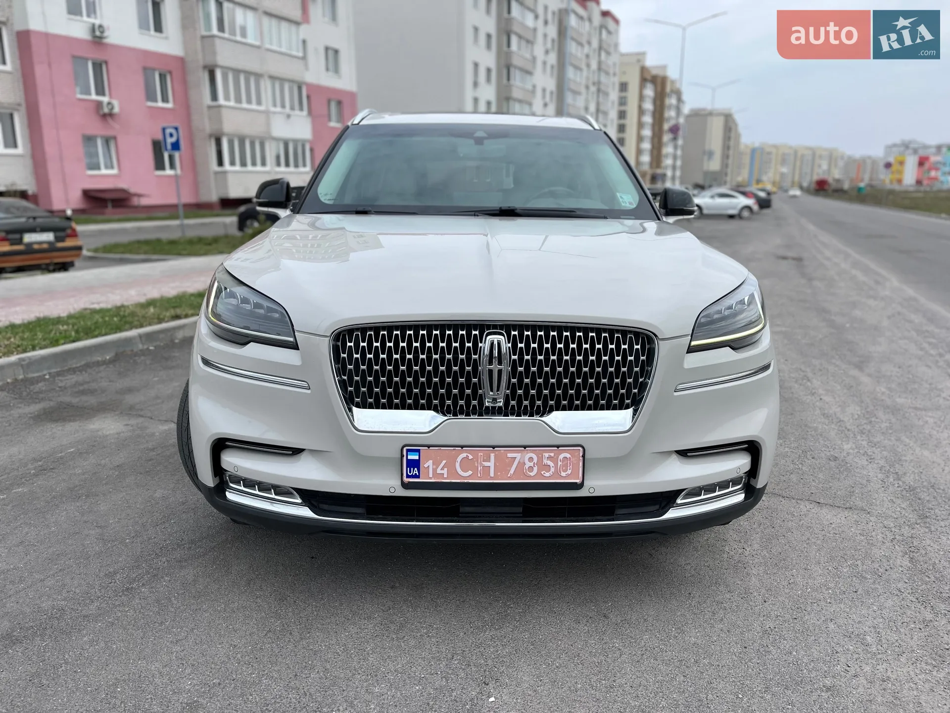 2020 Lincoln Aviator - мініатюра 3