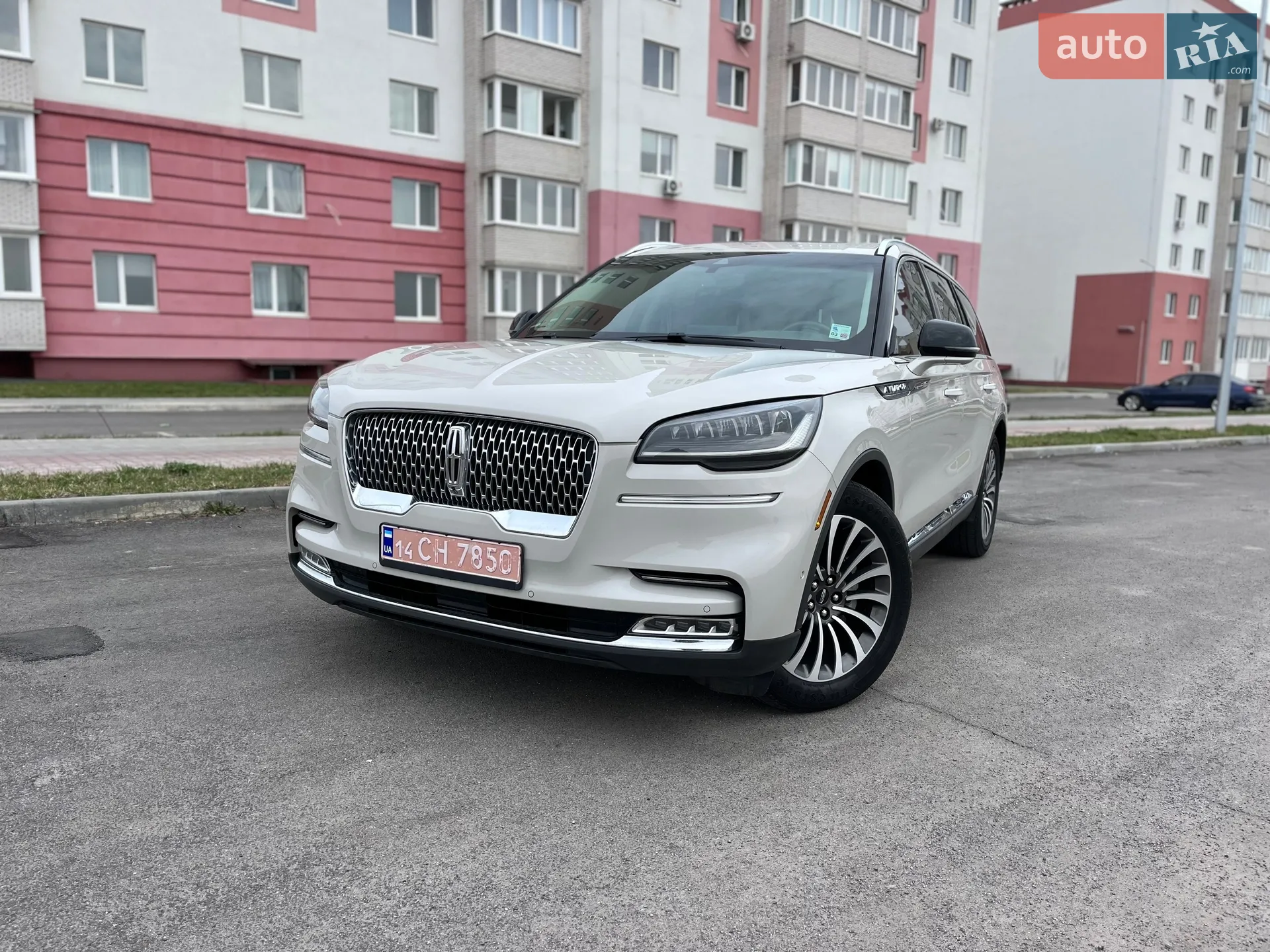 2020 Lincoln Aviator - мініатюра 4