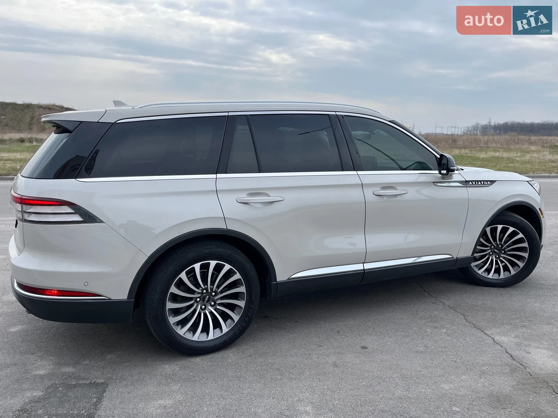 2020 Lincoln Aviator - мініатюра 7