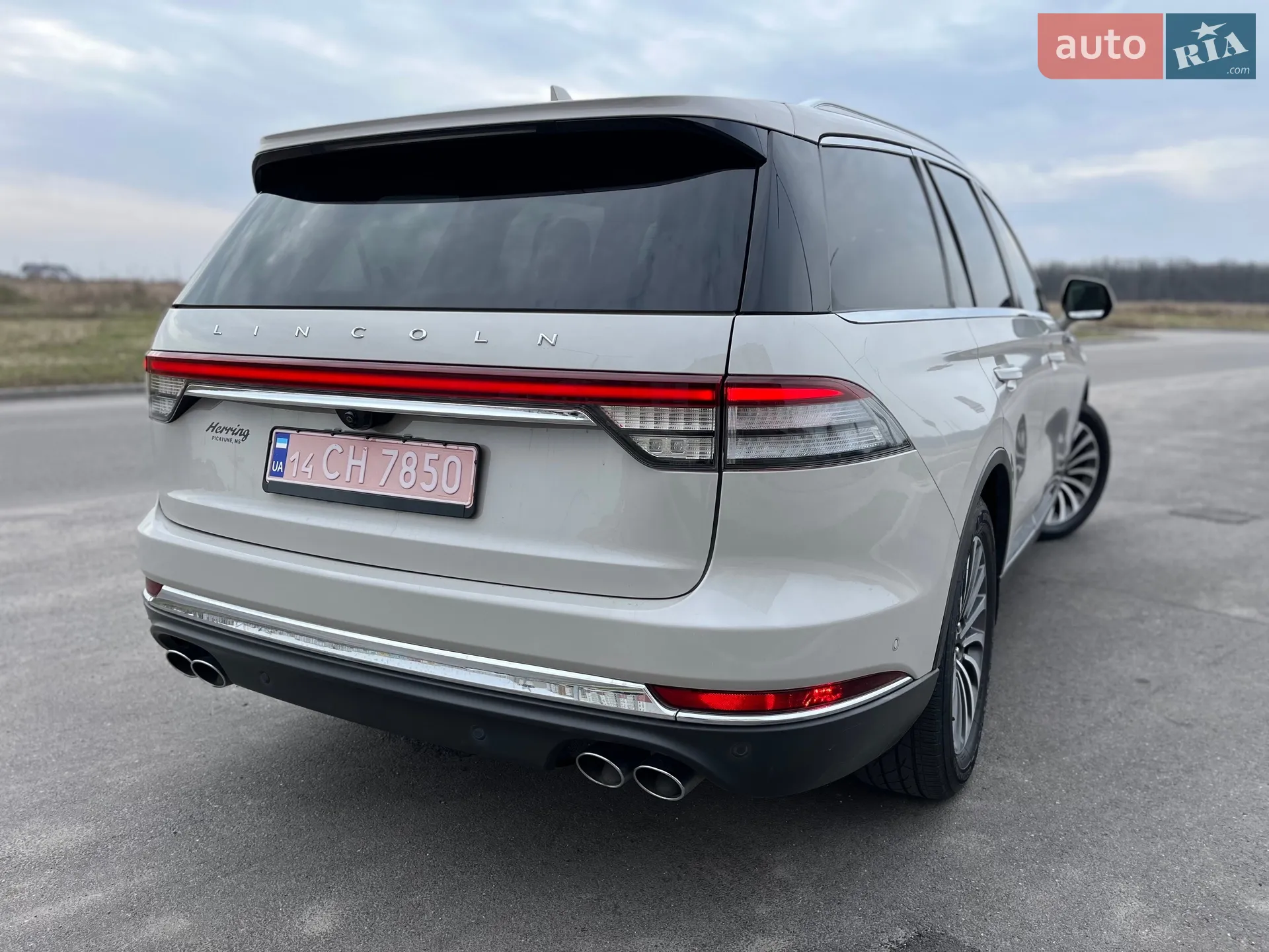 2020 Lincoln Aviator - мініатюра 9