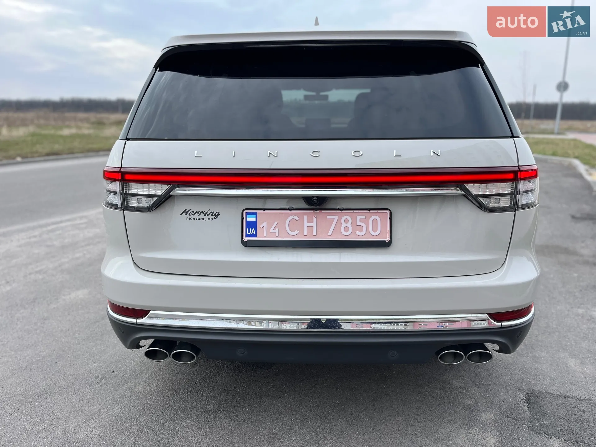 2020 Lincoln Aviator - мініатюра 10