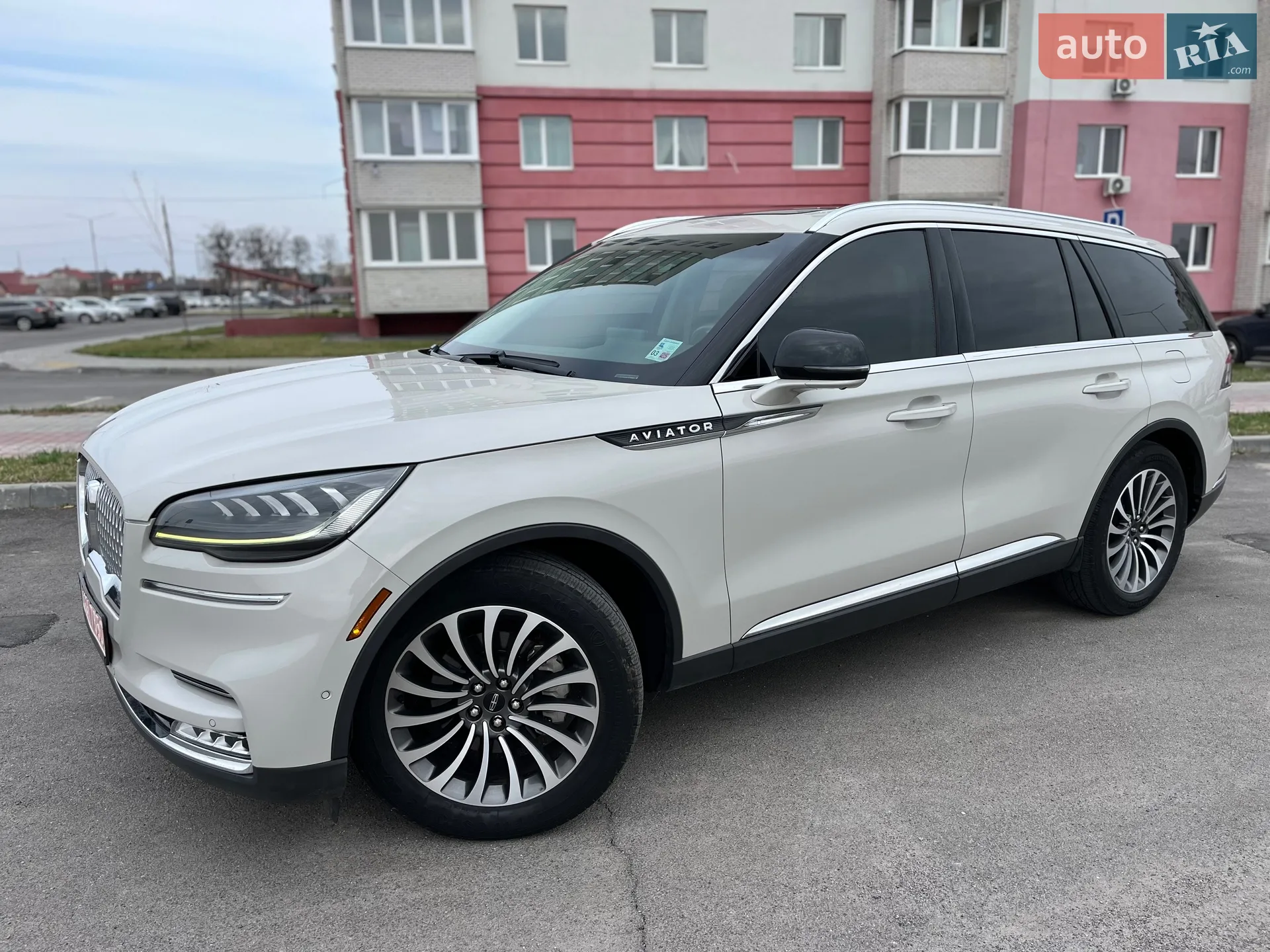 2020 Lincoln Aviator - мініатюра 16