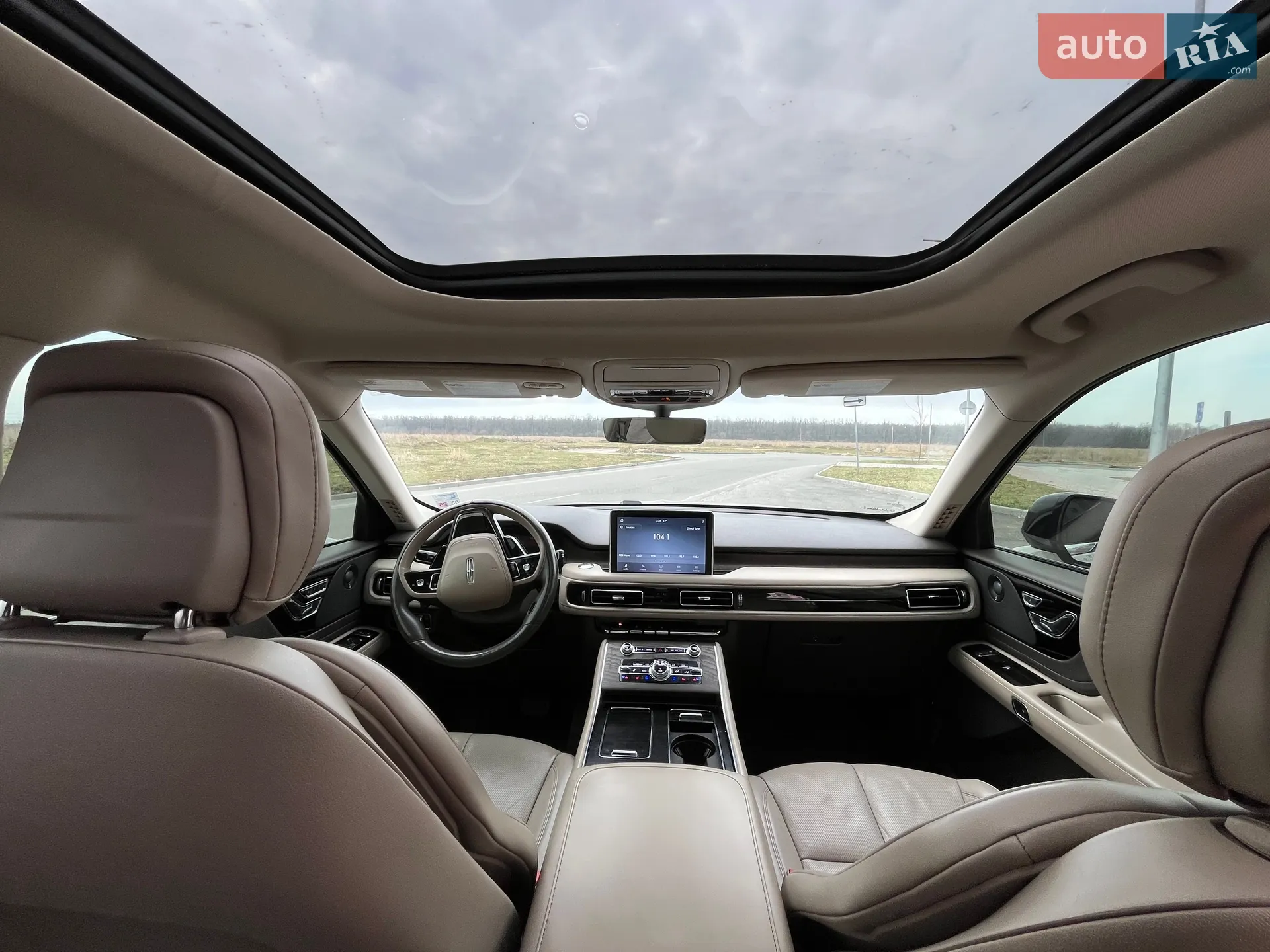2020 Lincoln Aviator - мініатюра 27