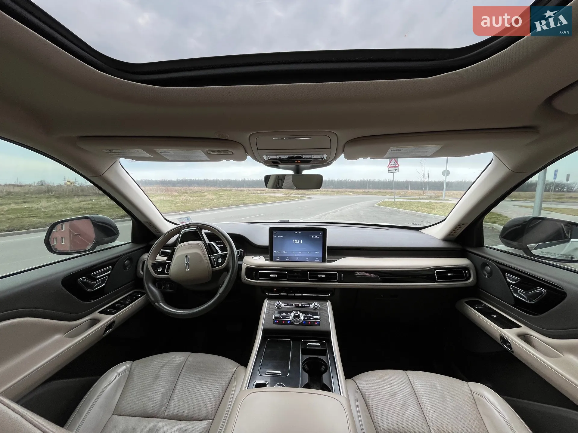 2020 Lincoln Aviator - мініатюра 28
