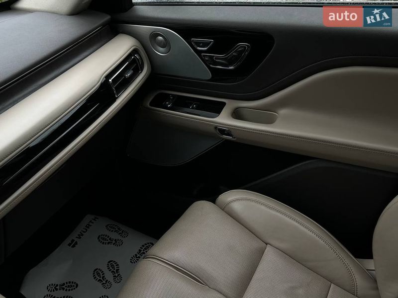 Внедорожник / Кроссовер Lincoln Aviator 2021 в Львове