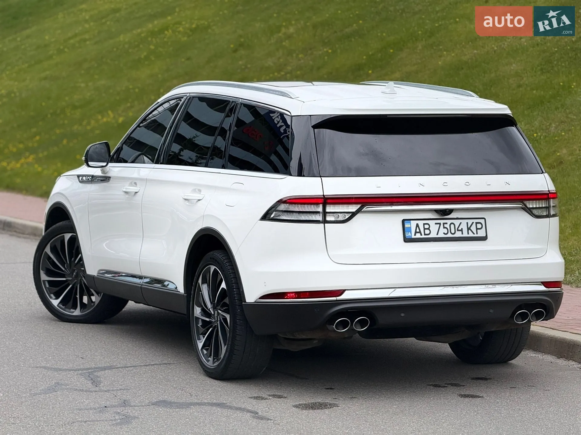 2022 Lincoln Aviator - мініатюра 10