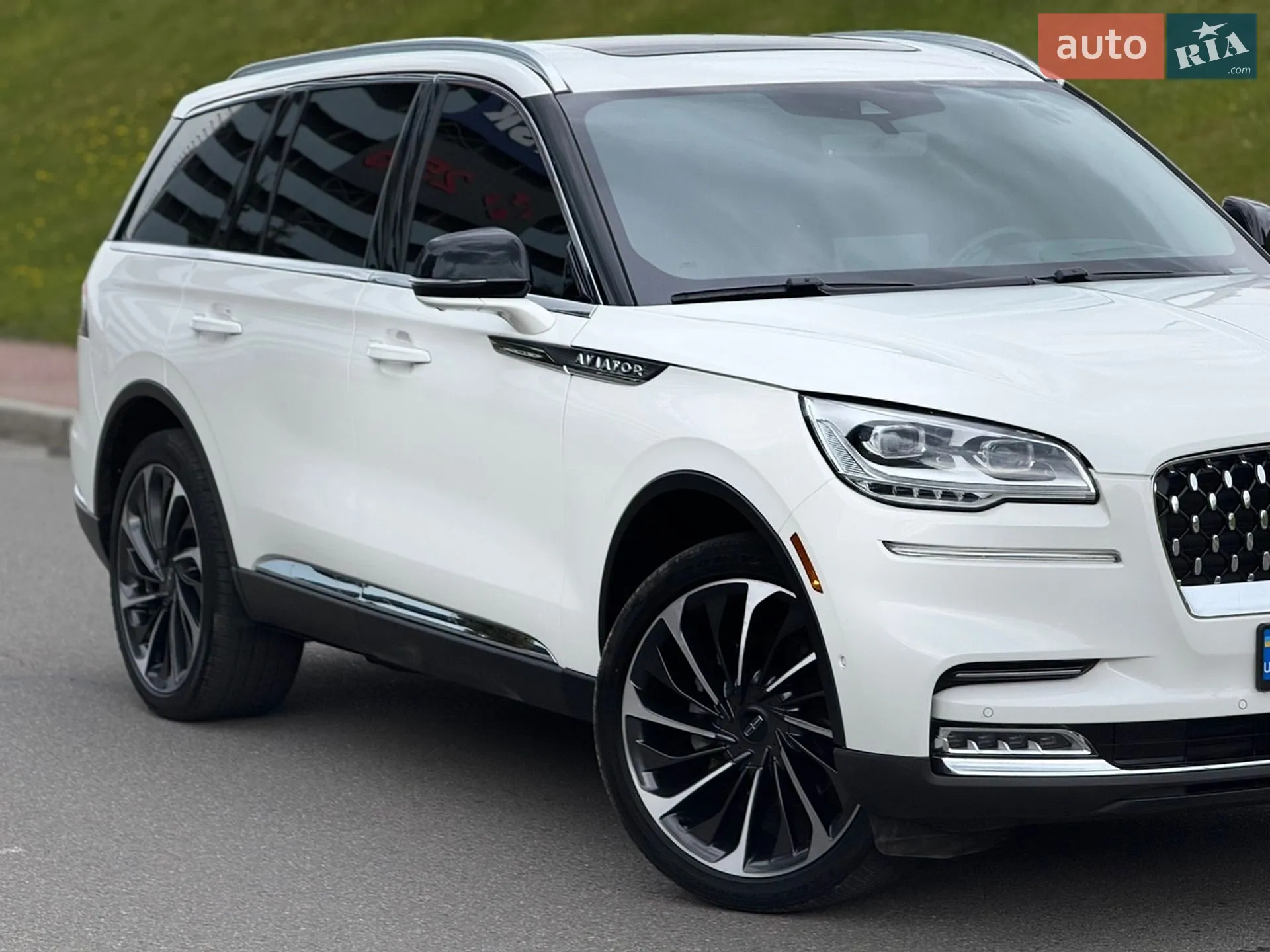 2022 Lincoln Aviator - мініатюра 18