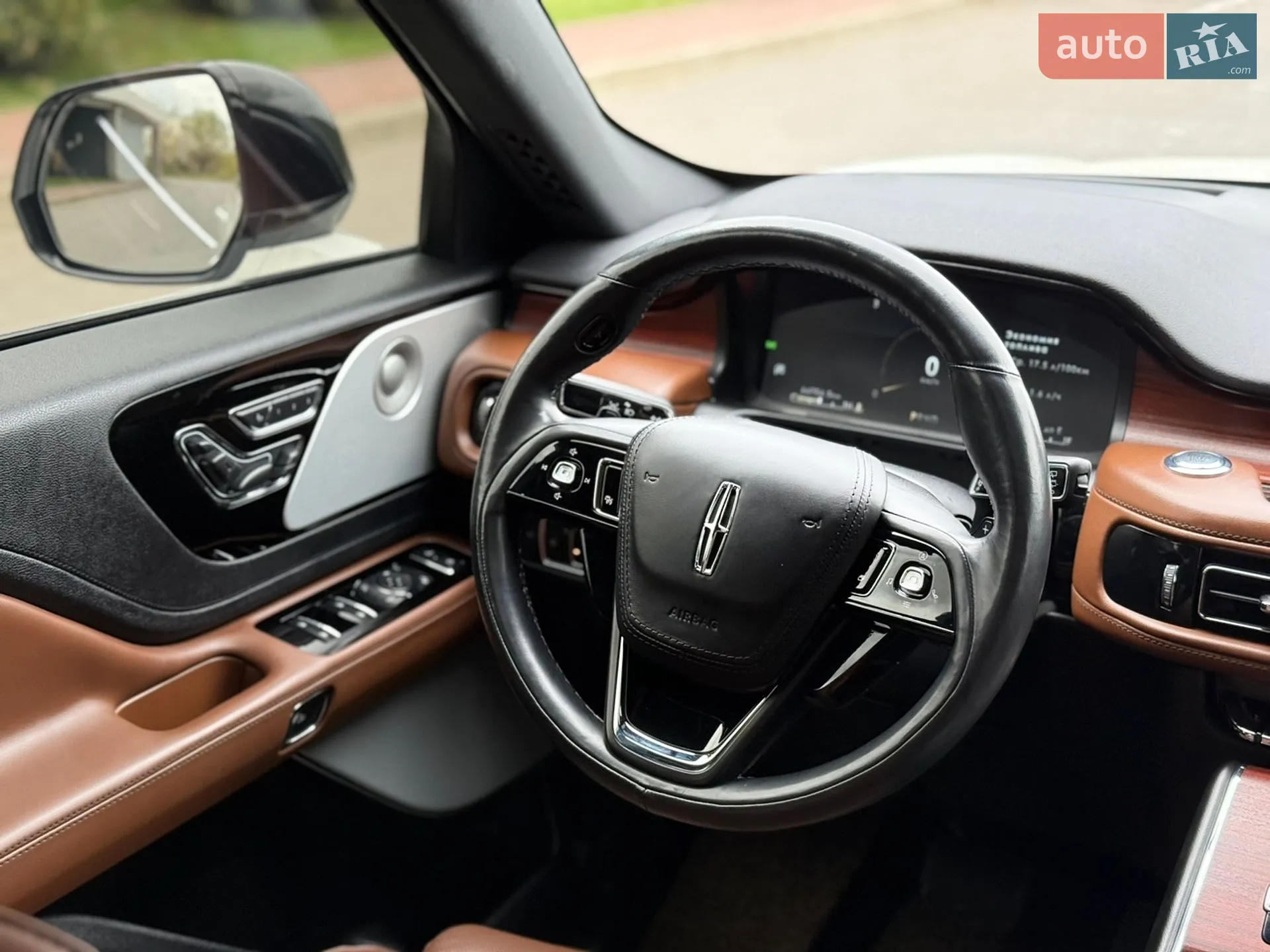 2022 Lincoln Aviator - мініатюра 38