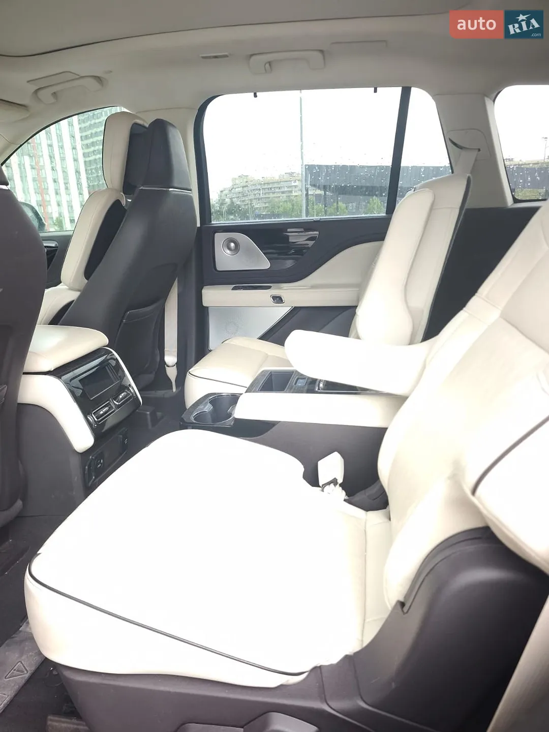 2020 Lincoln Aviator - мініатюра 5