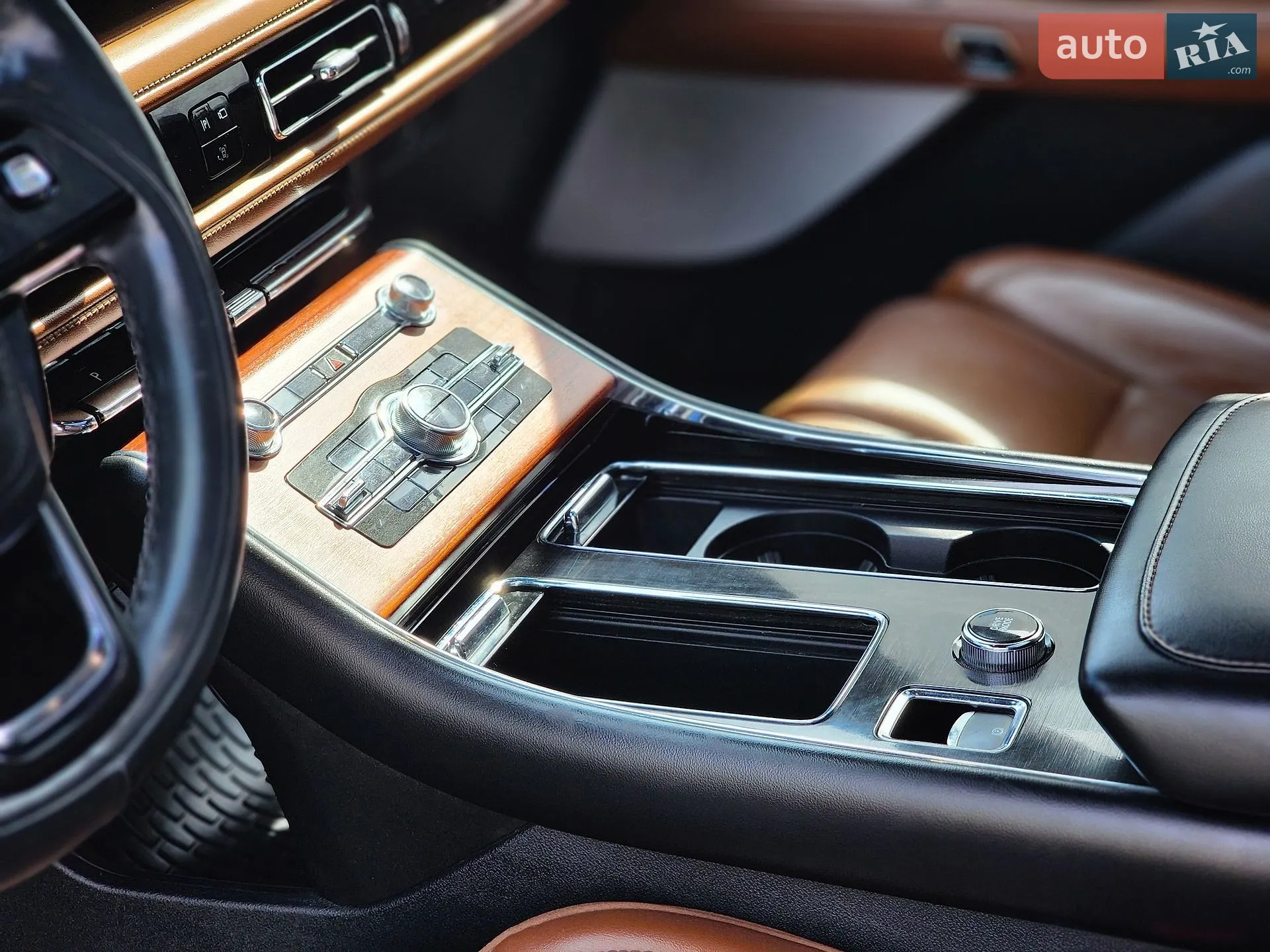 2021 Lincoln Aviator - мініатюра 7