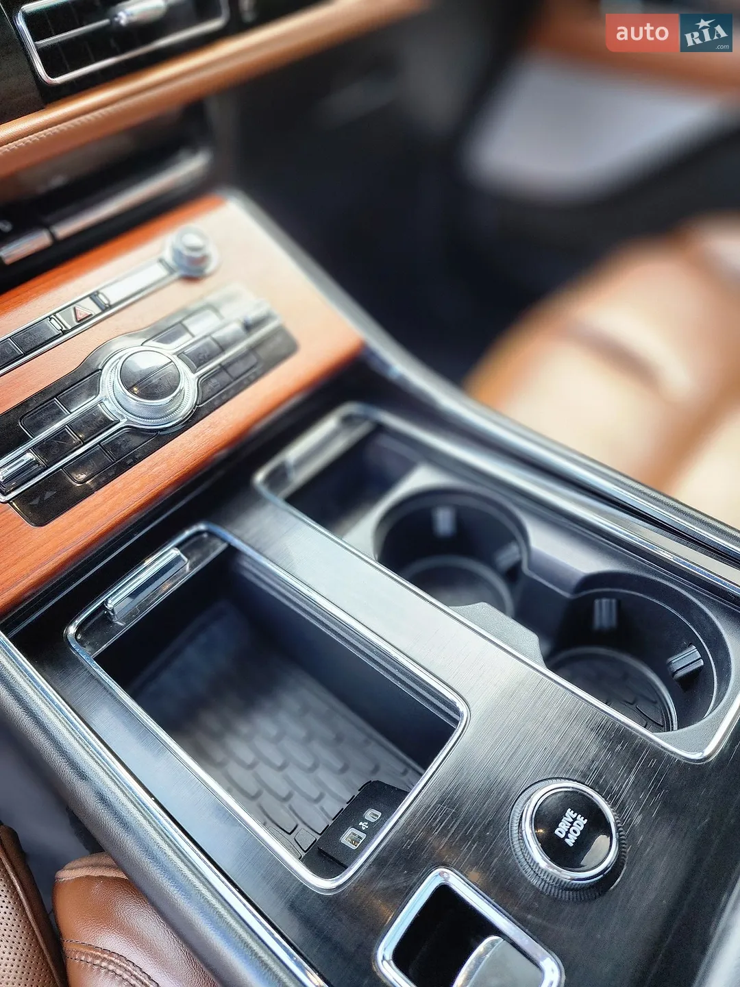 2021 Lincoln Aviator - мініатюра 18