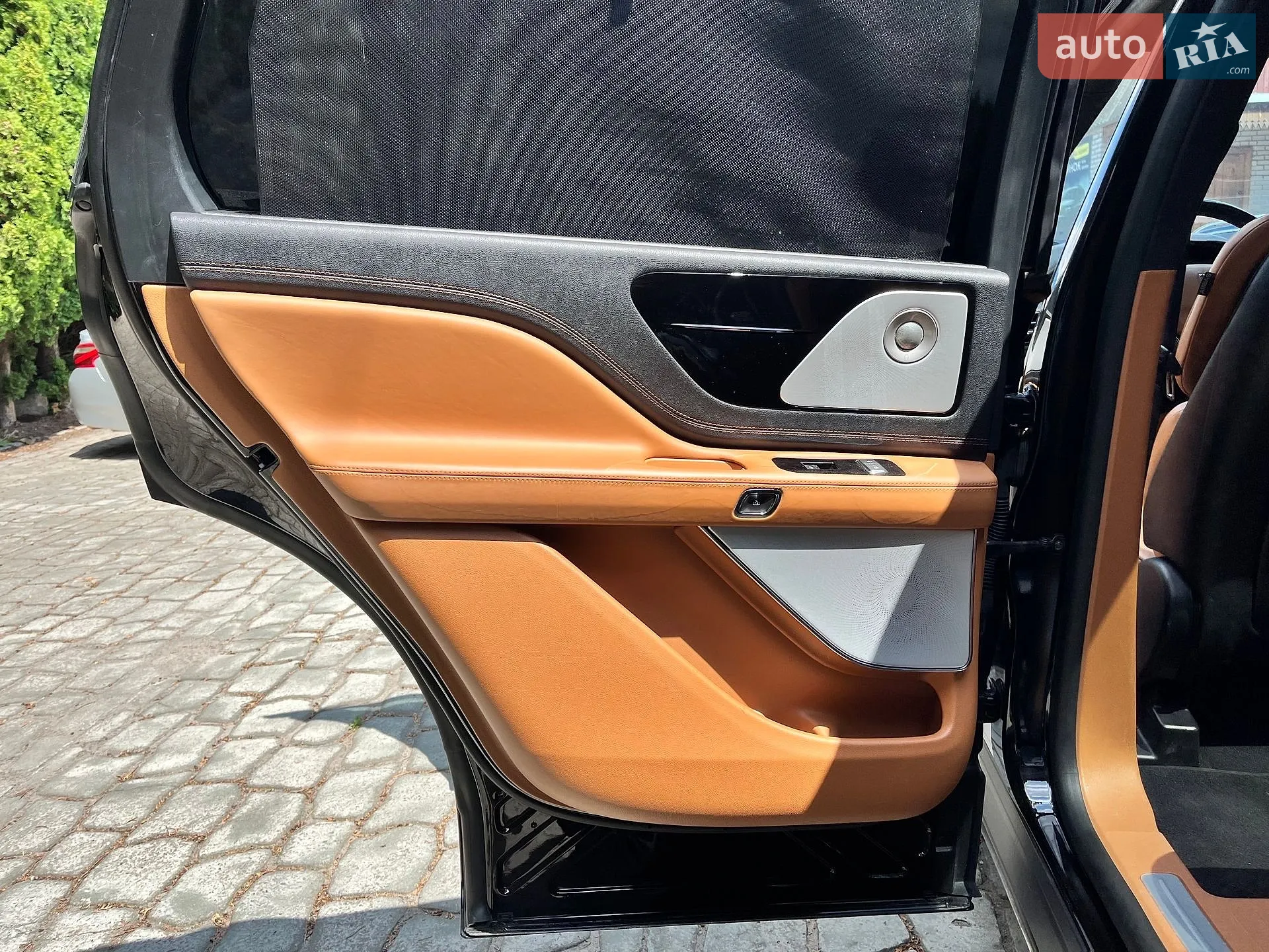 2022 Lincoln Aviator - мініатюра 28