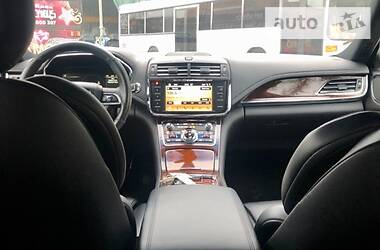 Седан Lincoln Continental 2017 в 
