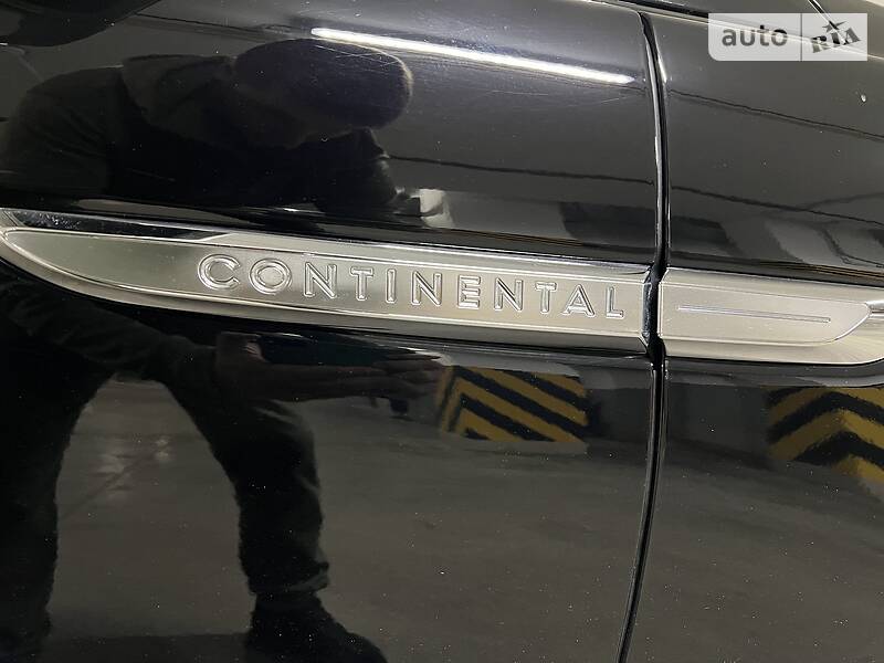 Седан Lincoln Continental 2018 в Києві