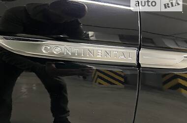 Седан Lincoln Continental 2018 в Киеве