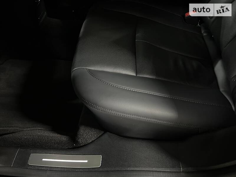 Седан Lincoln Continental 2018 в Києві