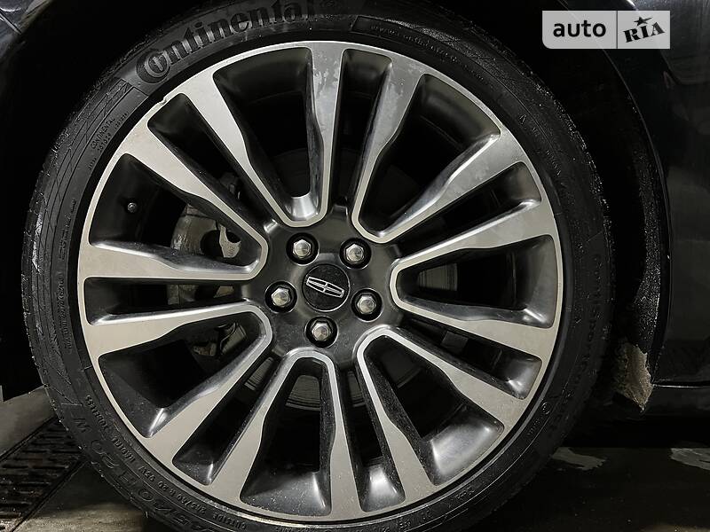 Седан Lincoln Continental 2018 в Києві