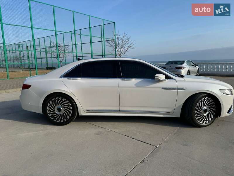 Седан Lincoln Continental 2019 в Одессе