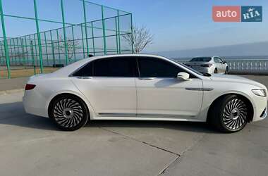 Седан Lincoln Continental 2019 в 