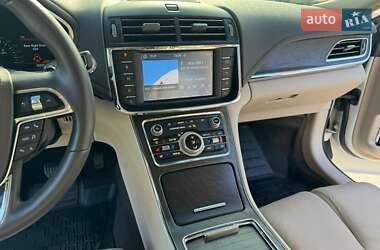 Седан Lincoln Continental 2019 в 