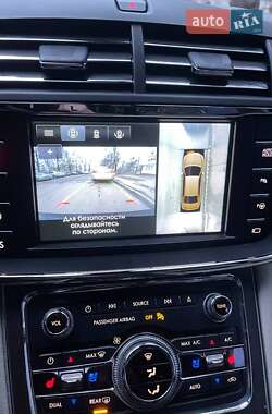 Седан Lincoln Continental 2016 в 