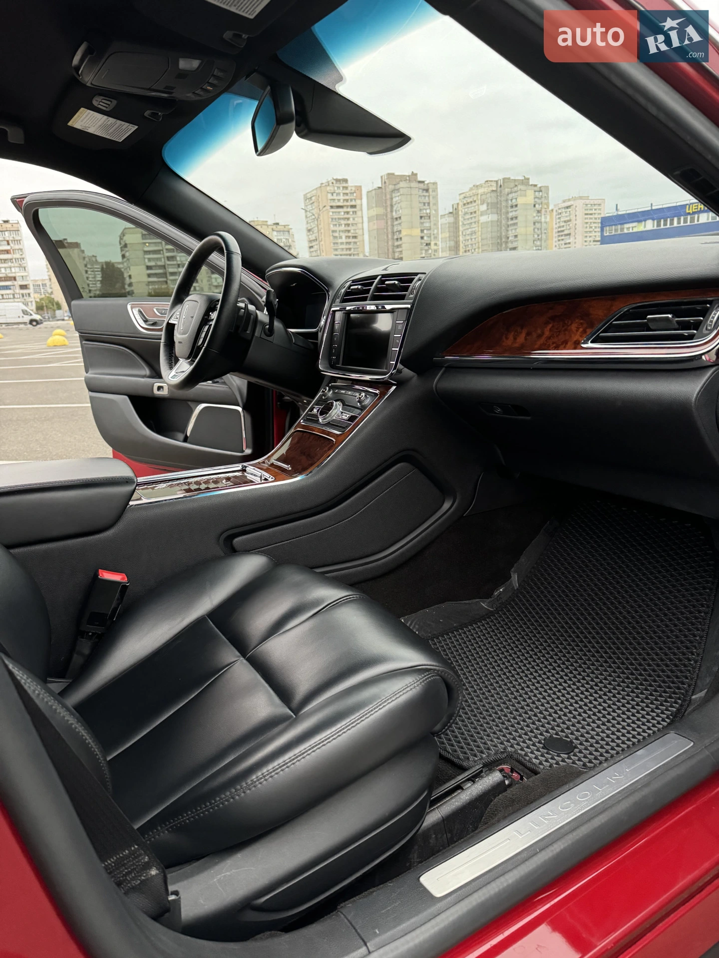 2020 Lincoln Continental - мініатюра 34