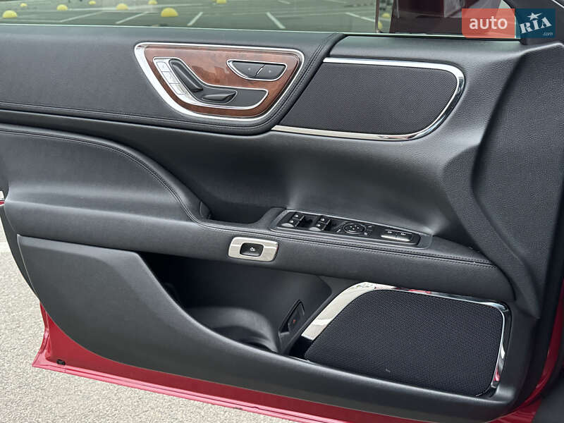 Седан Lincoln Continental 2020 в Киеве фото 44 Седан Lincoln Continental 2020 в Киеве