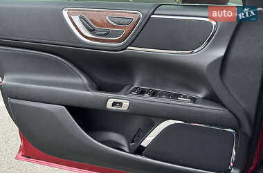 Седан Lincoln Continental 2020 в 