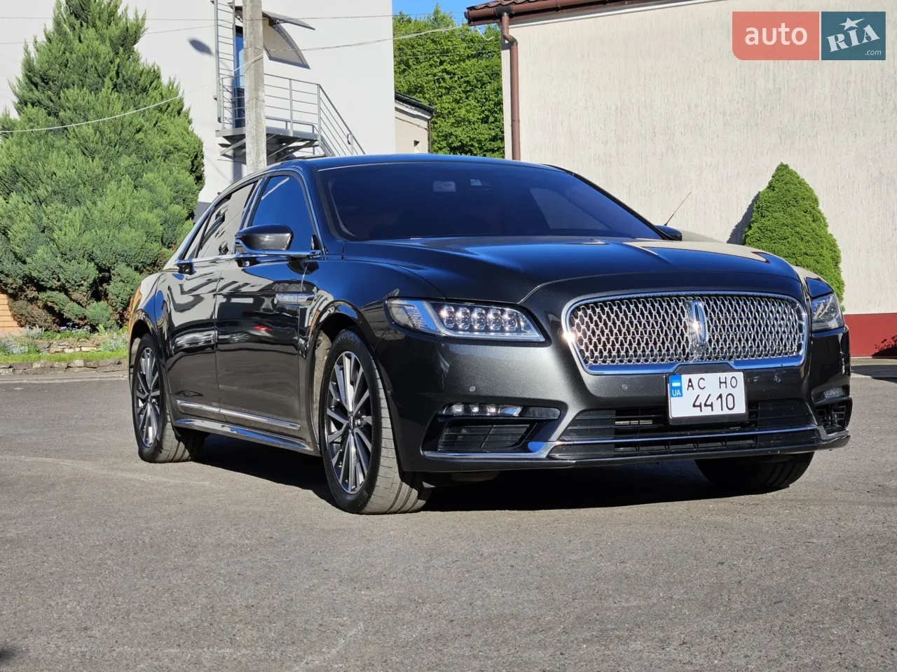 2017 Lincoln Continental - мініатюра 28