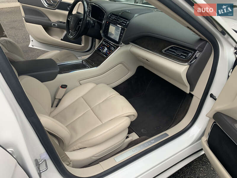 Седан Lincoln Continental 2017 в Днепре