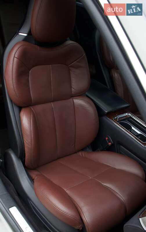 Седан Lincoln Continental 2016 в Киеве