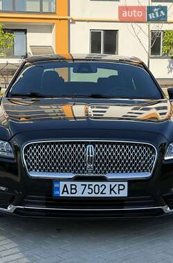 Седан Lincoln Continental 2017 в 
