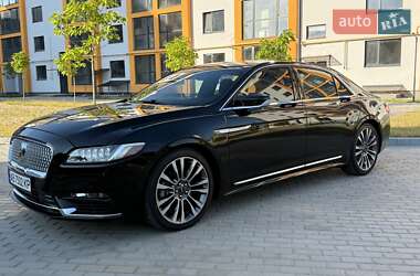 Седан Lincoln Continental 2017 в 