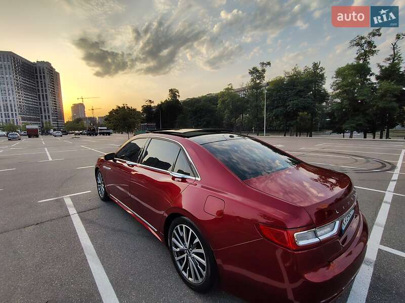 Седан Lincoln Continental 2016 в Киеве