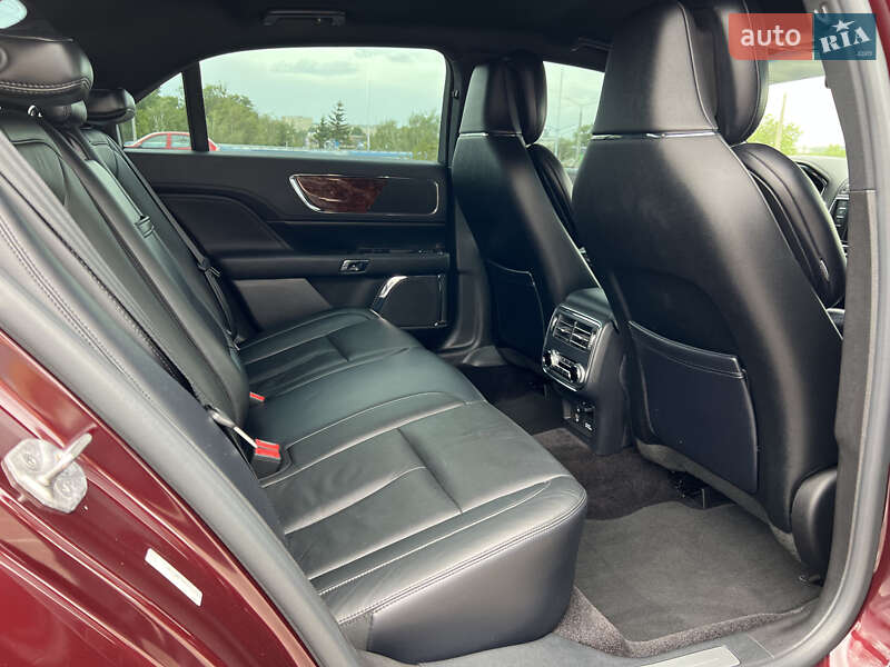 Седан Lincoln Continental 2016 в Харькове