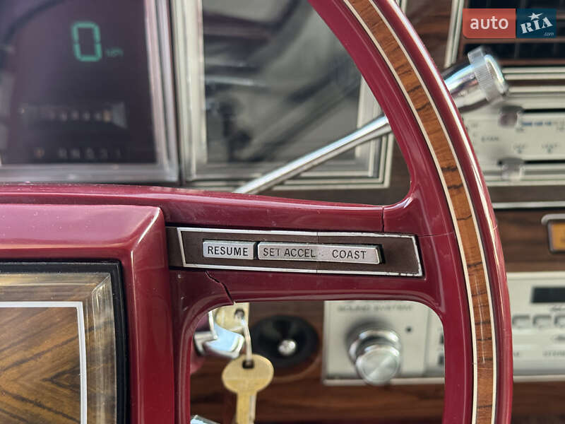 Купе Lincoln Continental 1980 в Луцке