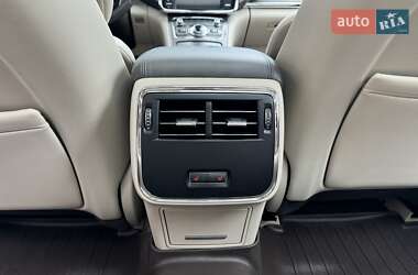 Седан Lincoln Continental 2017 в 