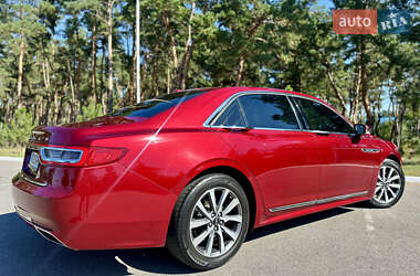 Седан Lincoln Continental 2017 в 