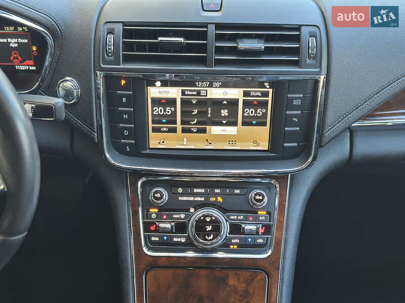 Седан Lincoln Continental 2017 в Києві фото 41 Седан Lincoln Continental 2017 в Києві