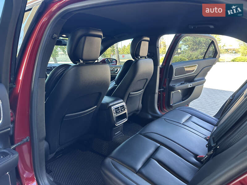 Седан Lincoln Continental 2017 в Києві фото 44 Седан Lincoln Continental 2017 в Києві