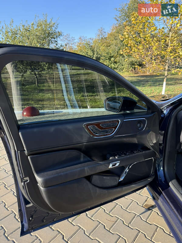 Седан Lincoln Continental 2017 в Измаиле фото 15 Седан Lincoln Continental 2017 в Измаиле