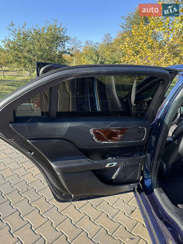 Седан Lincoln Continental 2017 в Измаиле фото 22 Седан Lincoln Continental 2017 в Измаиле