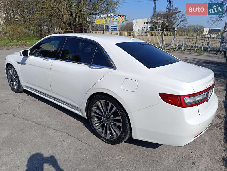 Седан Lincoln Continental 2016 в Днепре