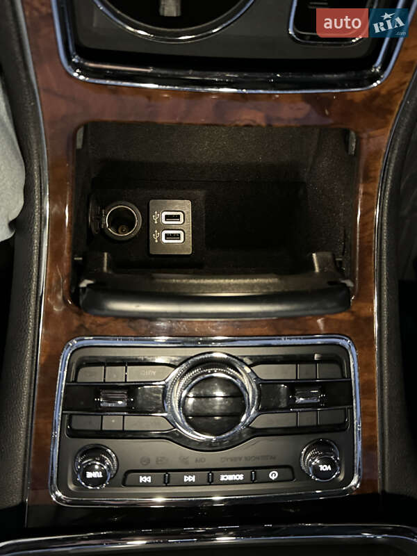 Седан Lincoln Continental 2020 в Києві