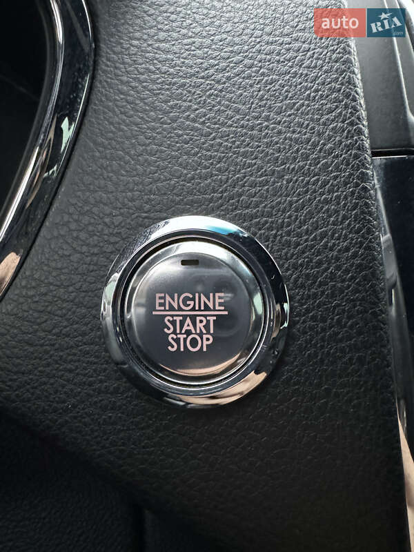 Седан Lincoln Continental 2020 в Києві